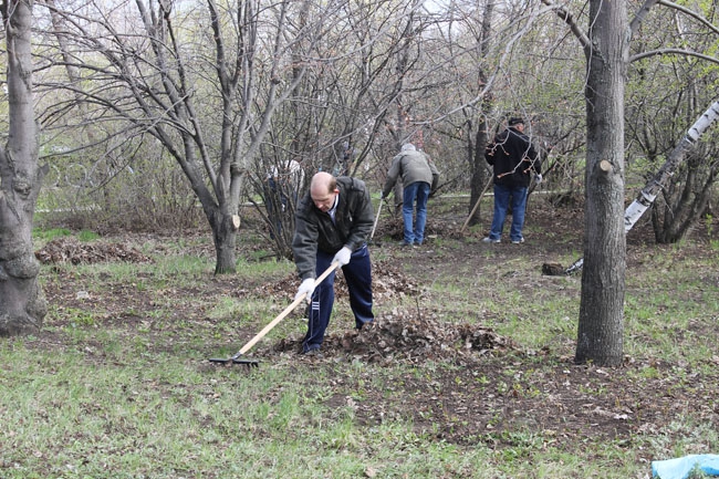 Губернатор «променял» субботник на осмотр дорог