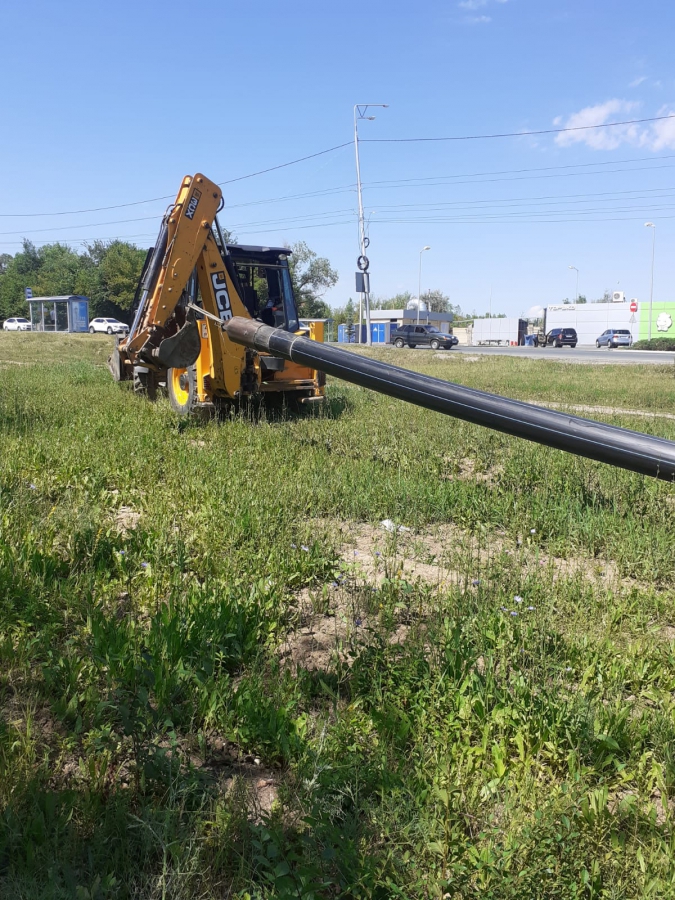 КВС: Проложены уже 286 м водопровода для школы в поселке Иволгино