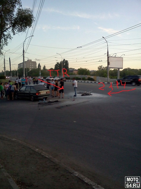 Мотоциклист загорелся после ДТП в Саратове