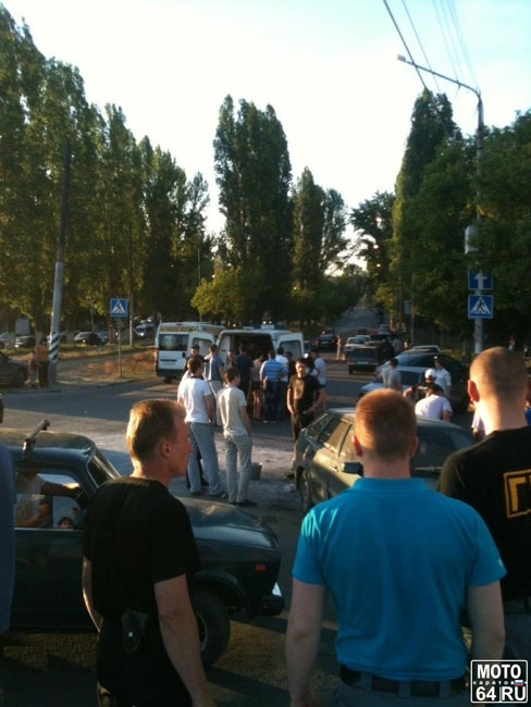 Мотоциклист загорелся после ДТП в Саратове