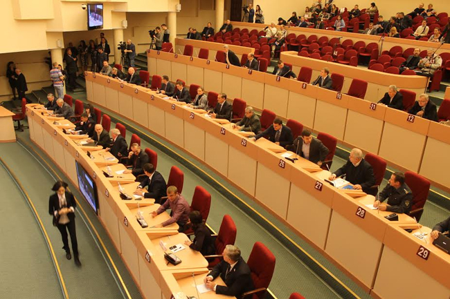 Год дорог в Саратовской области. Дорожный фонд урежут на миллиард