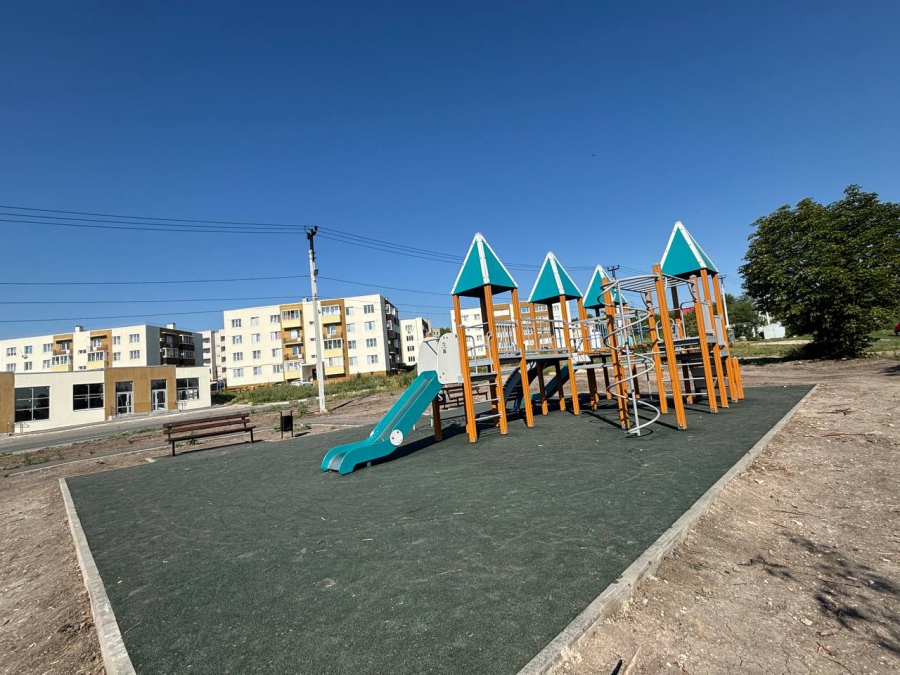 В Вольском районе благоустраивают сразу четыре общественные территории