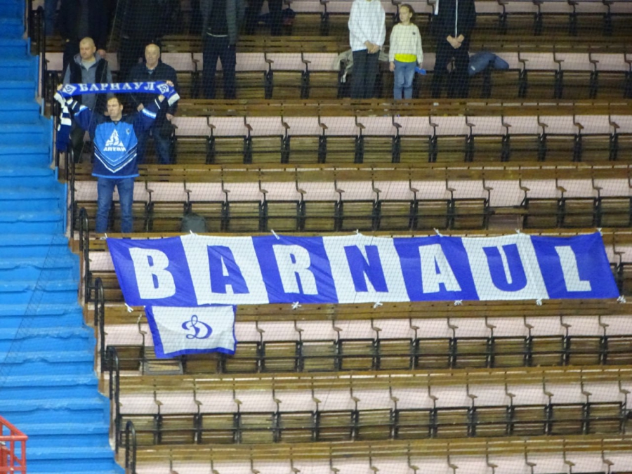 «Кристалл» не забросил шайб «Динамо-Алтаю»