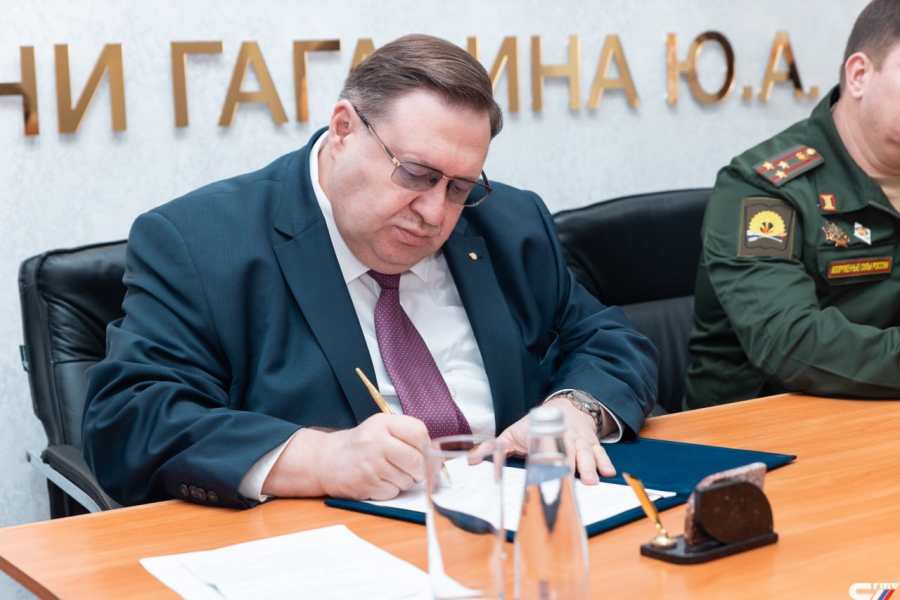 Политех заключил договор о сотрудничестве с Военным училищем РХБЗ