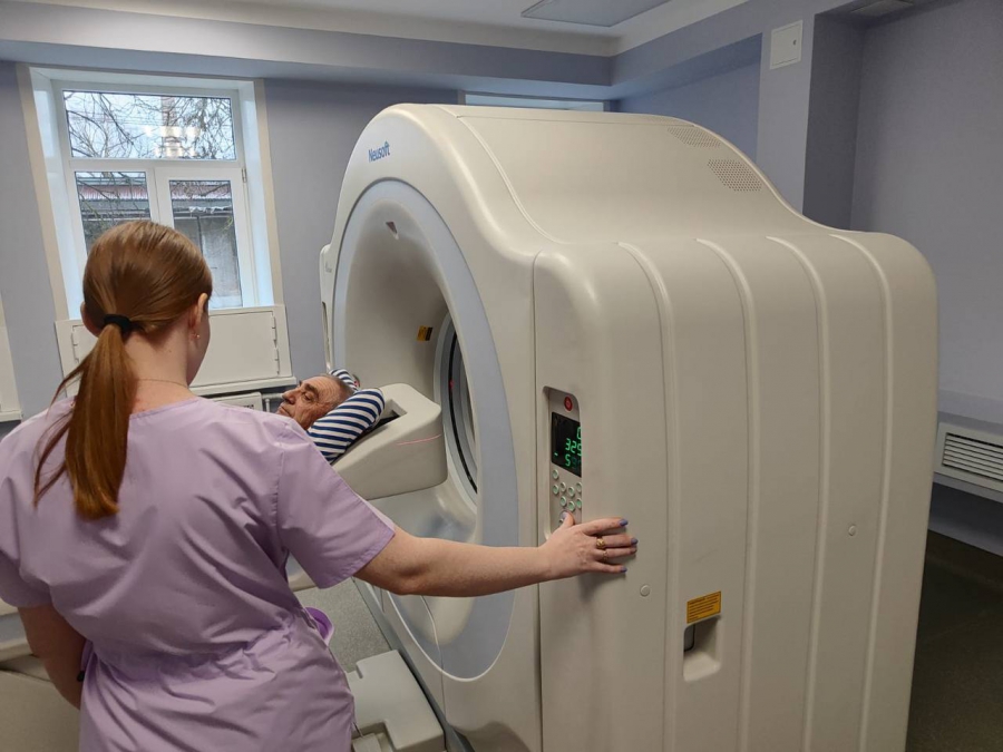 В районные больницы Саратовской области приобрели 785 единиц медтехники