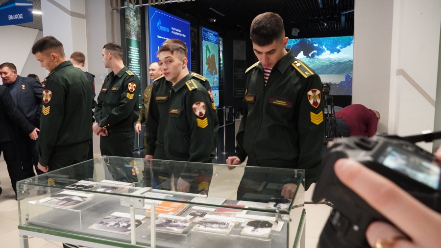 В саратовском музее создали уникальную выставку в честь 10-летия Росгвардии