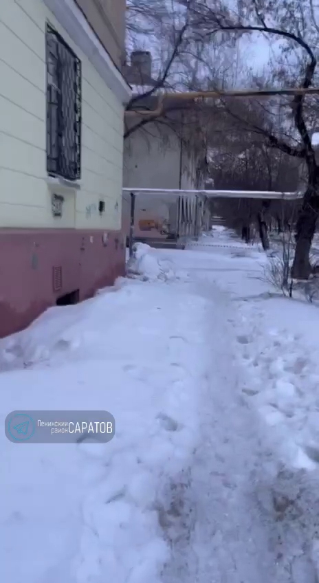 В Ленинском районе из-за неубранных сосулек дети рискуют при походе в школу