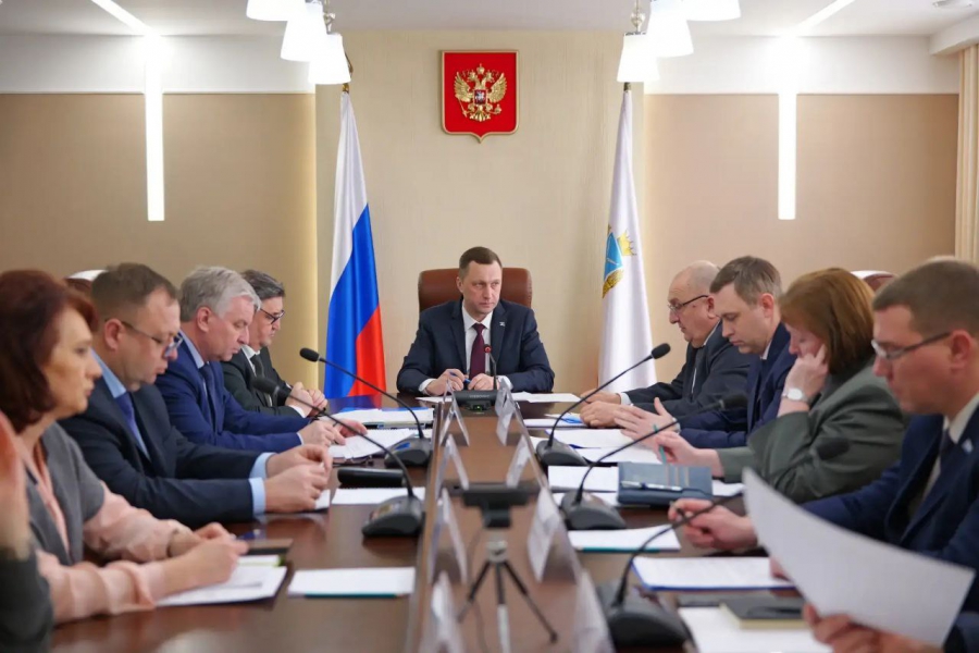 В трех городах Саратовской области снесли 300 незаконных рекламных конструкций