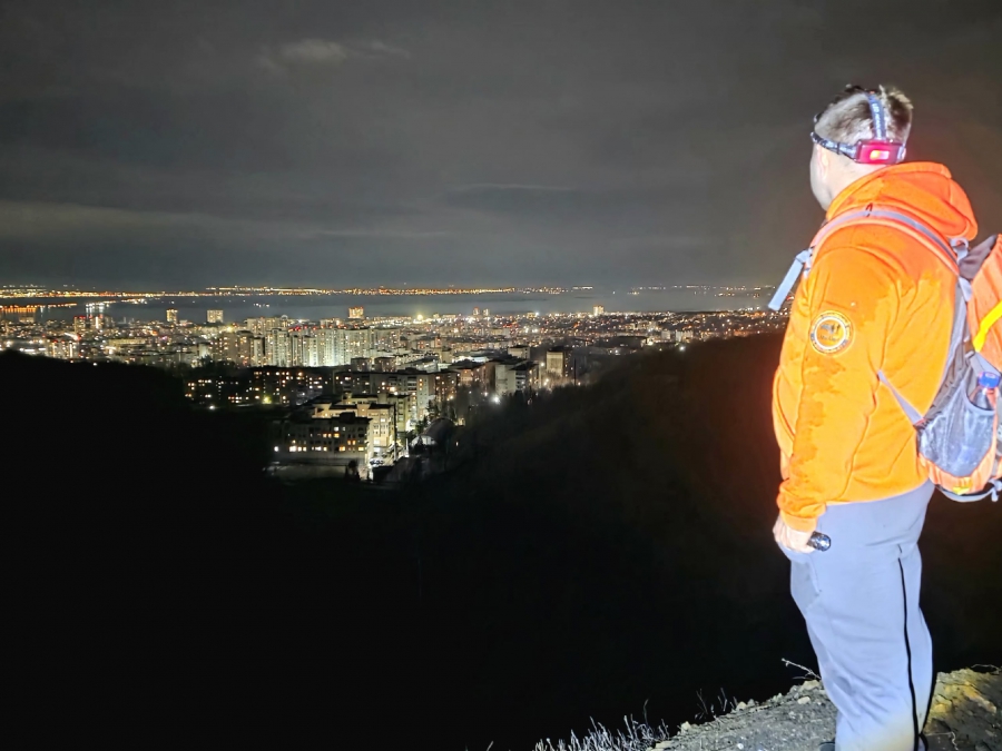 Более 70 человек ищут пропавшего на Кумысной поляне Виктора Пипунырова