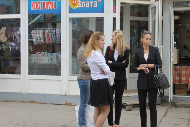 В центре Саратова мужчина выпал из окна 9-го этажа