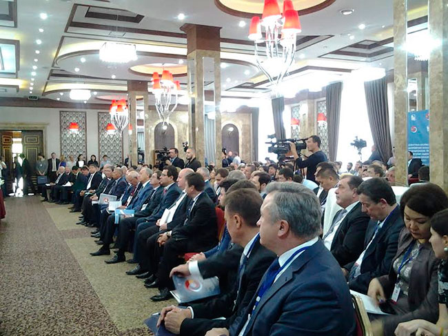 Губернатор Саратовской области ждет от Киргизии овощи и соки