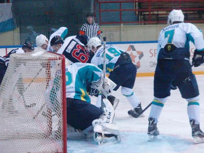 Наставники «Кристалла» и «Торпедо» по-разному объяснили результат буллитов