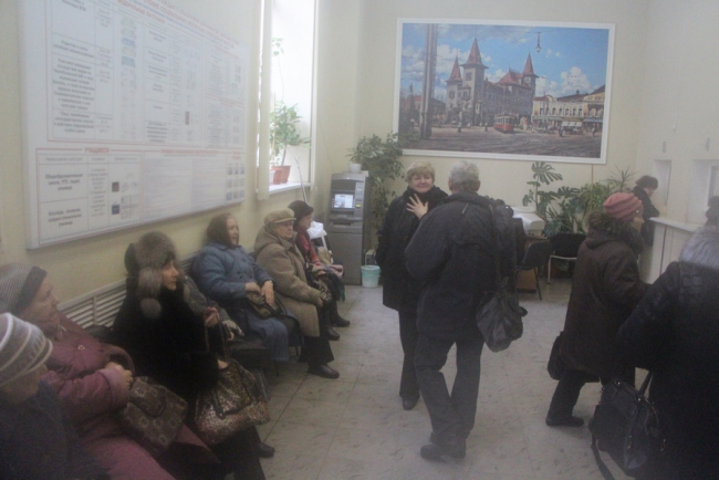 В Саратове выстроились очереди за льготными проездными