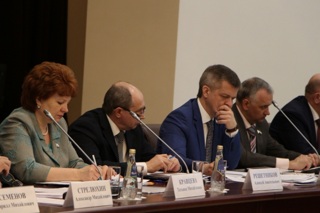 Полпред Бабич отметил в Саратовской области «базу для автопрома»