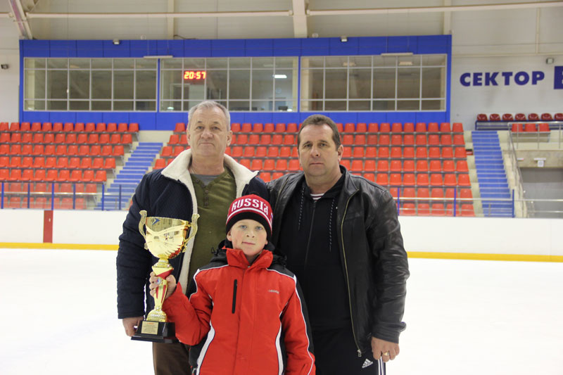 Хоккеисты «Барса» попросили депутата помочь с поездкой на Ночную хоккейную лигу