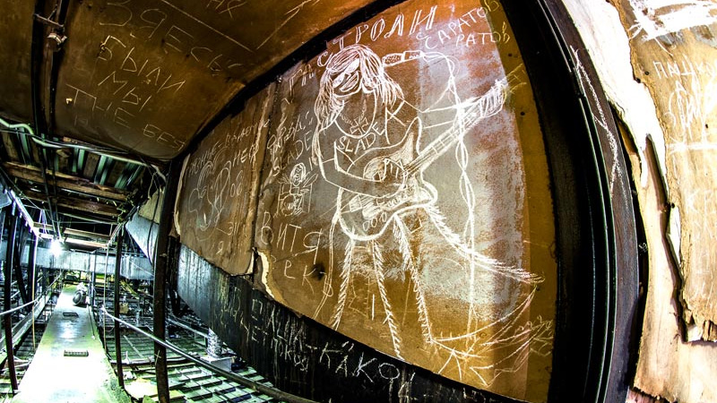 Блогер показал невидимую зрителям часть ЛДС «Кристалл»