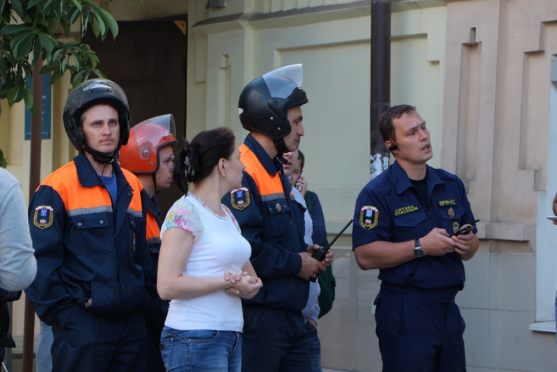 На Московской автобус врезался в дом. Есть пострадавшие