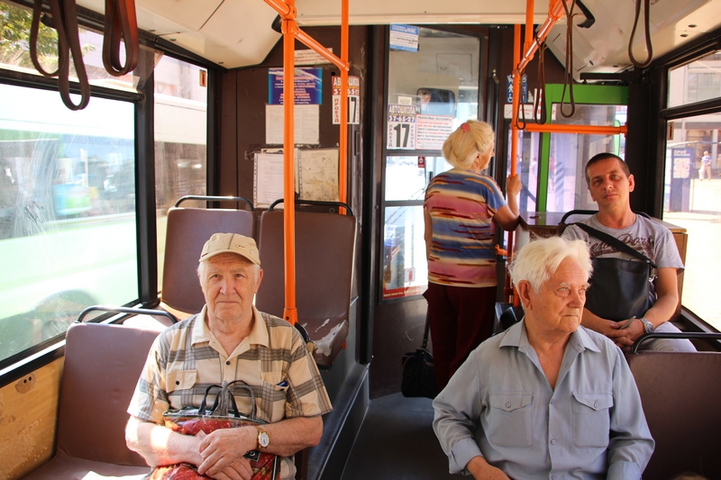 Девушке из Африки понравилась температура в саратовском автобусе