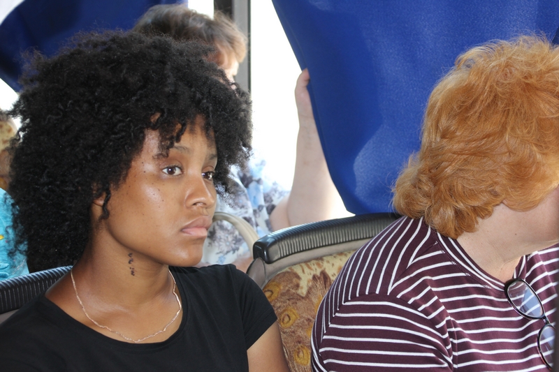 Девушке из Африки понравилась температура в саратовском автобусе