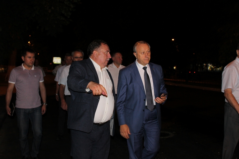 Радаев о темпе работ дорожников: День-ночь, день-ночь