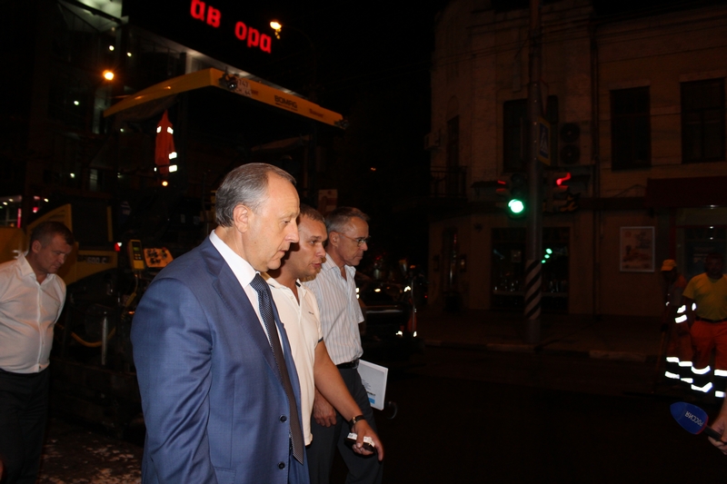 Губернатор остался доволен ремонтом Чапаева и Советской