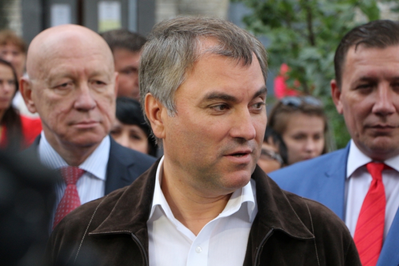 Володин потребовал улучшить качество ремонта дворов