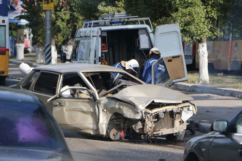 Очевидцы сообщили о страшной аварии на 50 лет Октября