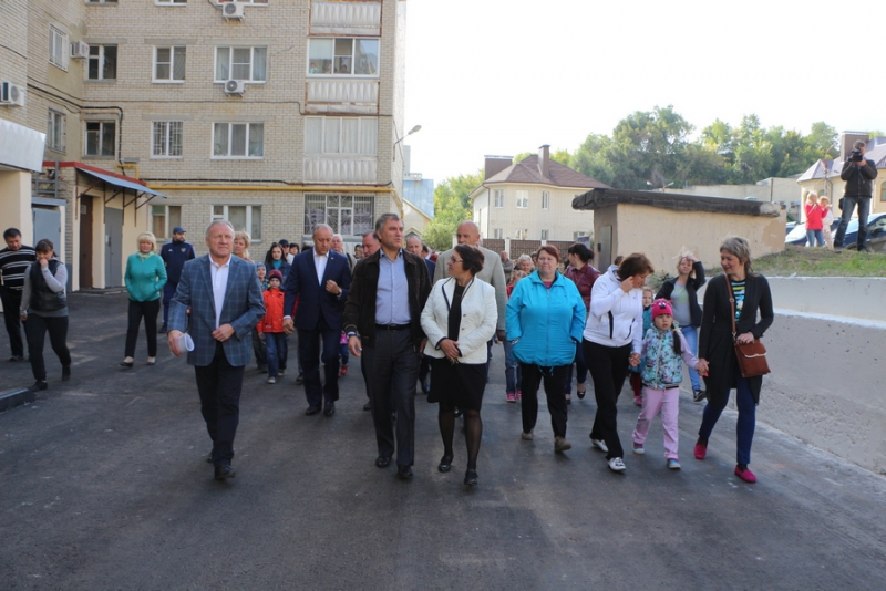 Саратову предложено создать свое ДРСУ для обслуживания дворов