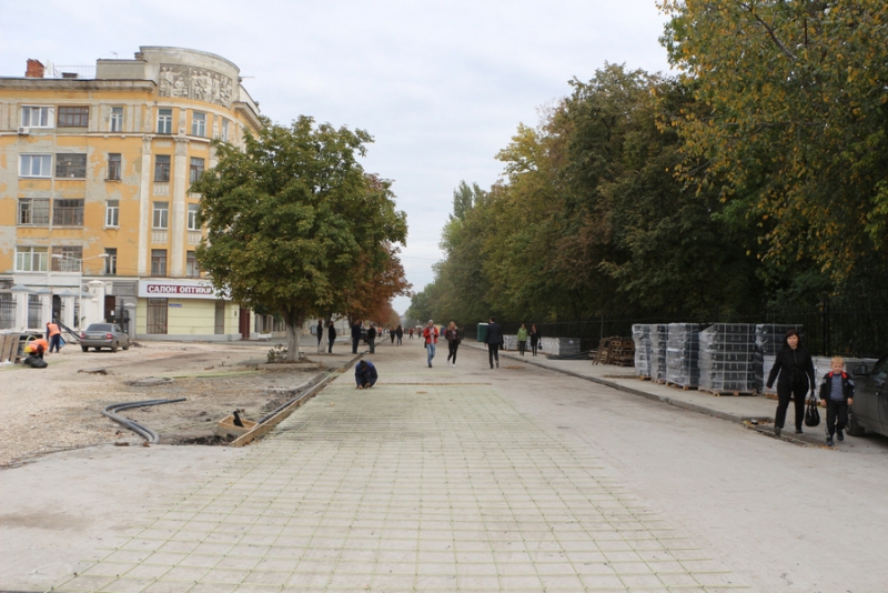 Основные работы на пешеходной зоне Саратова завершат к 27 октября