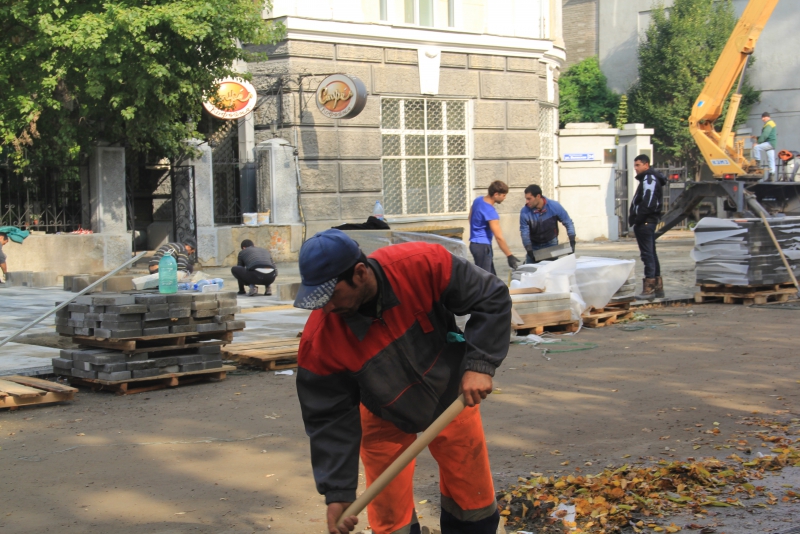 Пешеходную зону на Волжской планируют сделать к концу октября