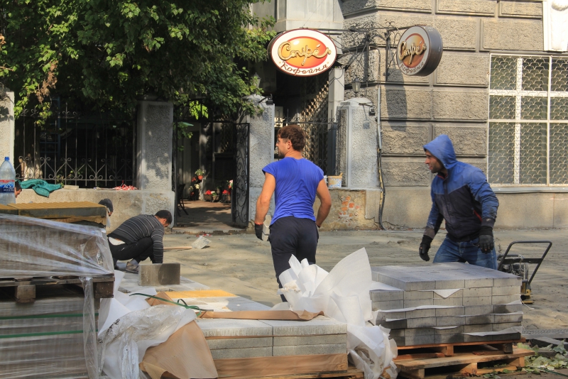 Пешеходную зону на Волжской планируют сделать к концу октября