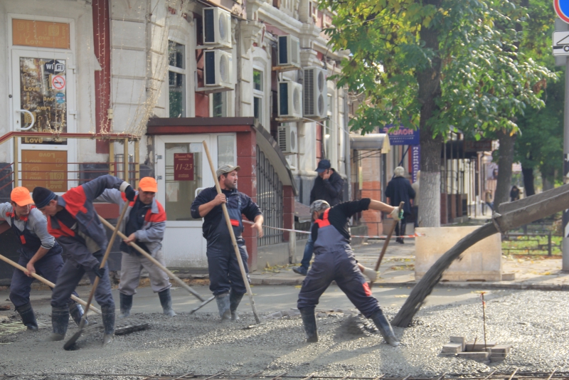 Пешеходную зону на Волжской планируют сделать к концу октября