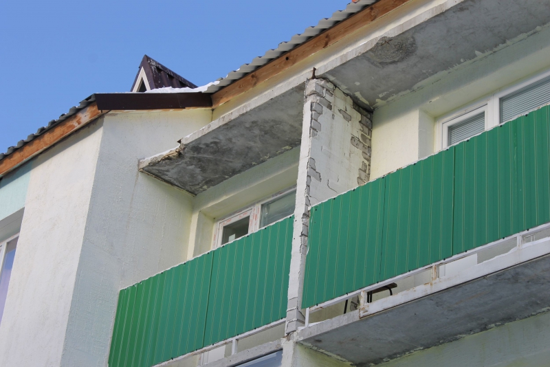 В Ершове новые дома для переселенцев уже нуждаются в капремонте