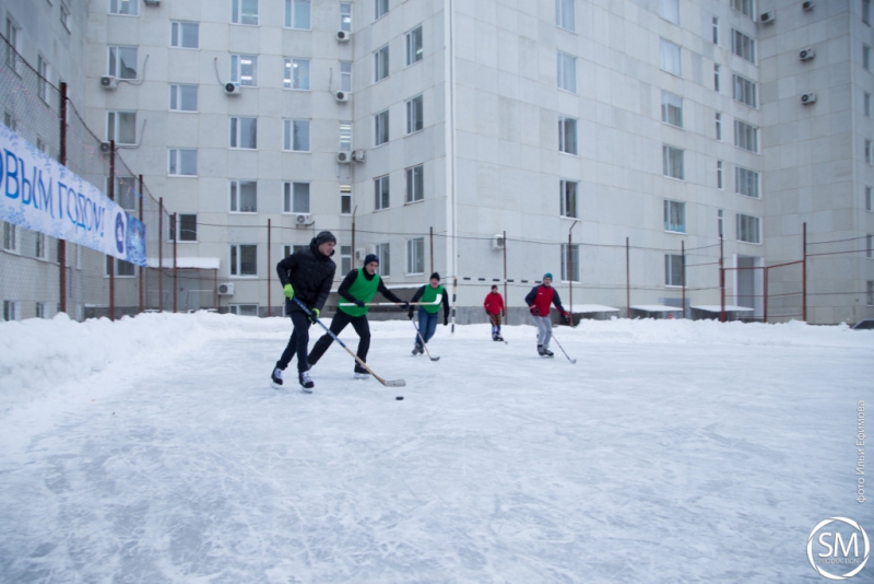Студенты СГЮА встали на коньки