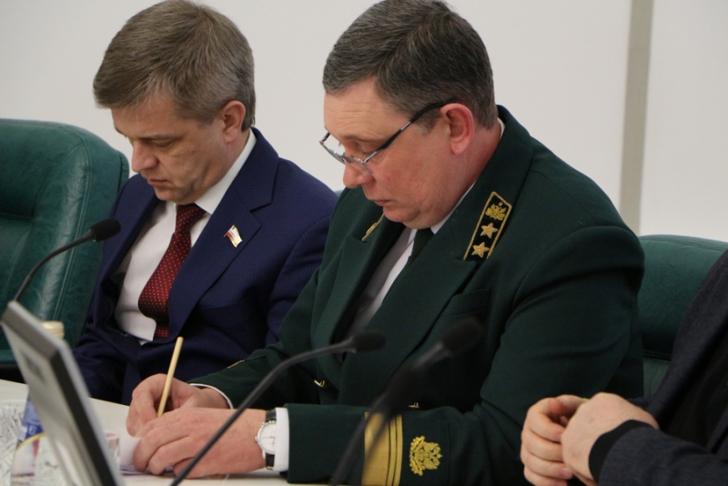 Губернатор и бывший министр вступили в спор по инфраструктурным проектам