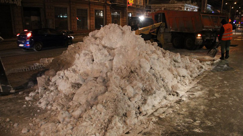 Сараев: Улицу Московскую очистят от снега к выходным