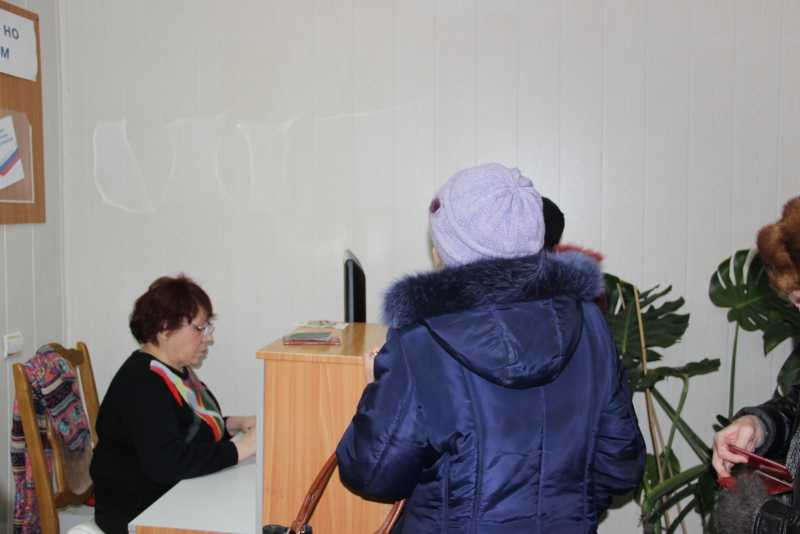 Саратовцы больше не штурмуют пункт по продаже проездных