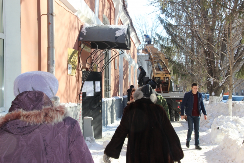 Саратовцы больше не штурмуют пункт по продаже проездных