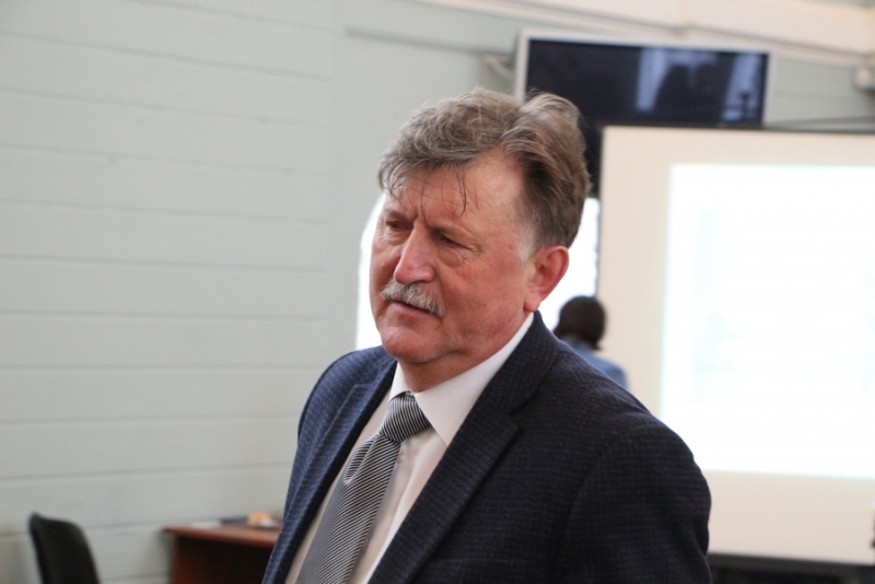 Памятник Дзержинскому у вокзала предложили заменить на монумент основателям Саратова