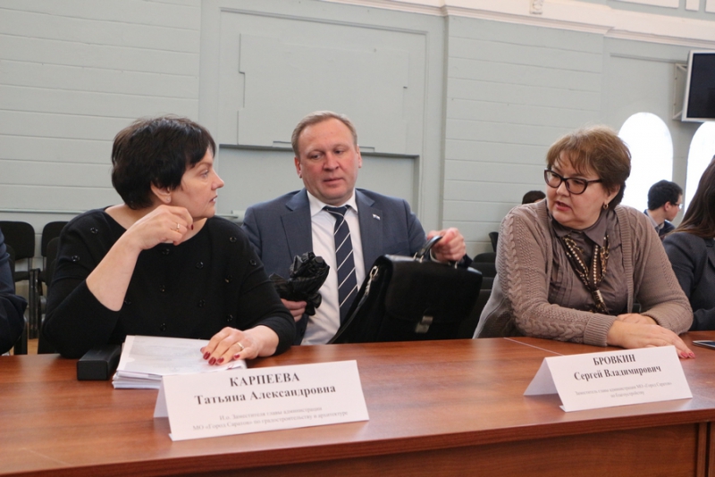 Памятник Дзержинскому у вокзала предложили заменить на монумент основателям Саратова