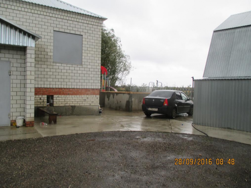 Жителя Балакова обязали очистить берег Волги от капитальных строений