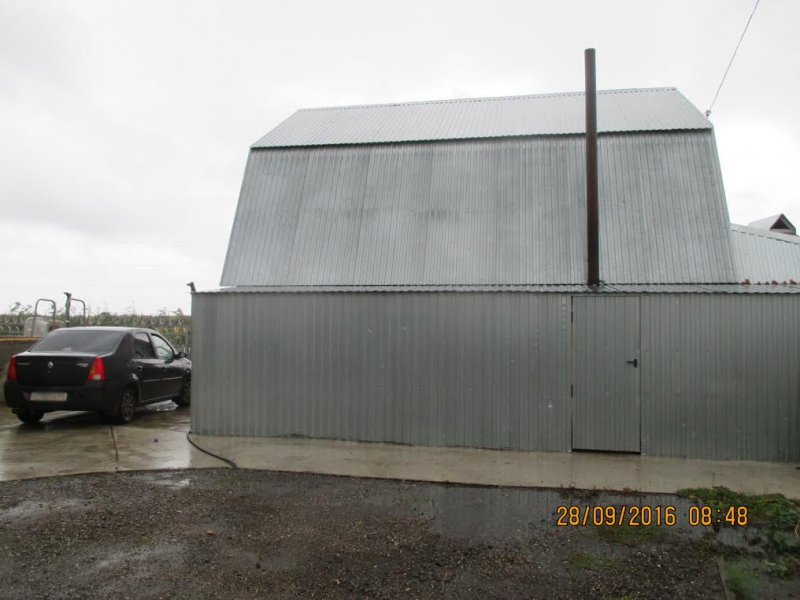 Жителя Балакова обязали очистить берег Волги от капитальных строений