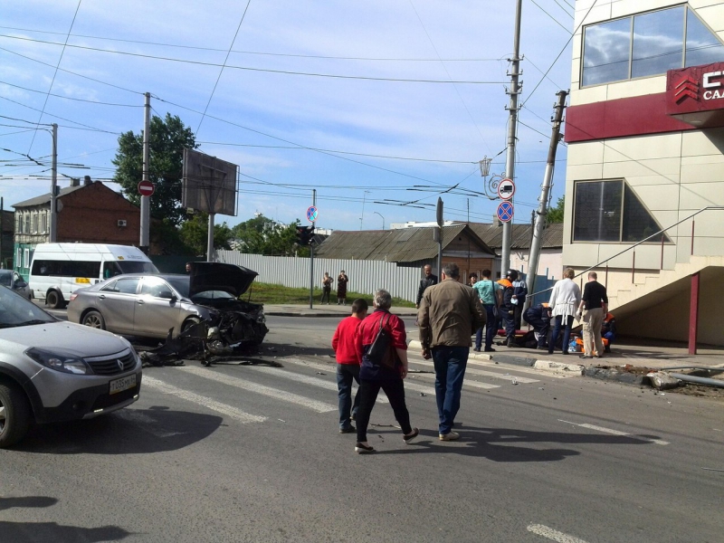 Попавшие в ДТП медики ехали в колонне с пострадавшими при крушении Ан-26