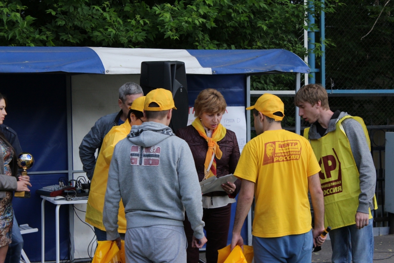 Справедливороссы провели турнир по футболу среди дворовых команд