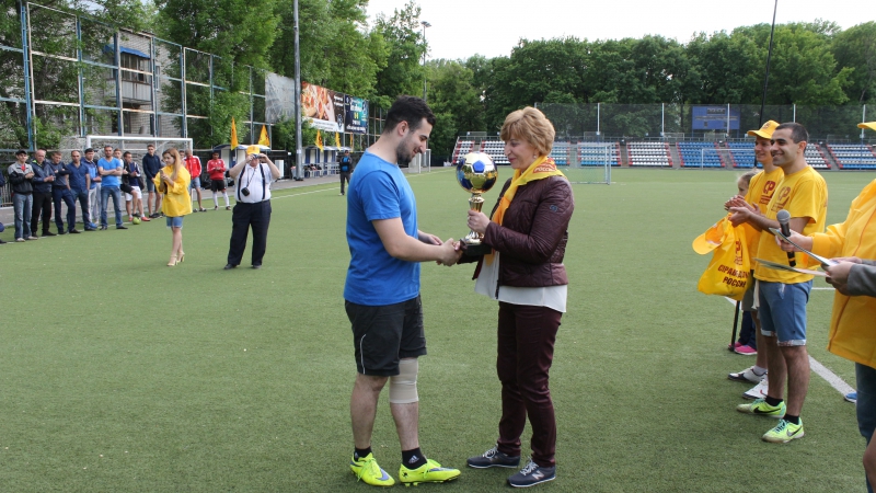 Справедливороссы провели турнир по футболу среди дворовых команд