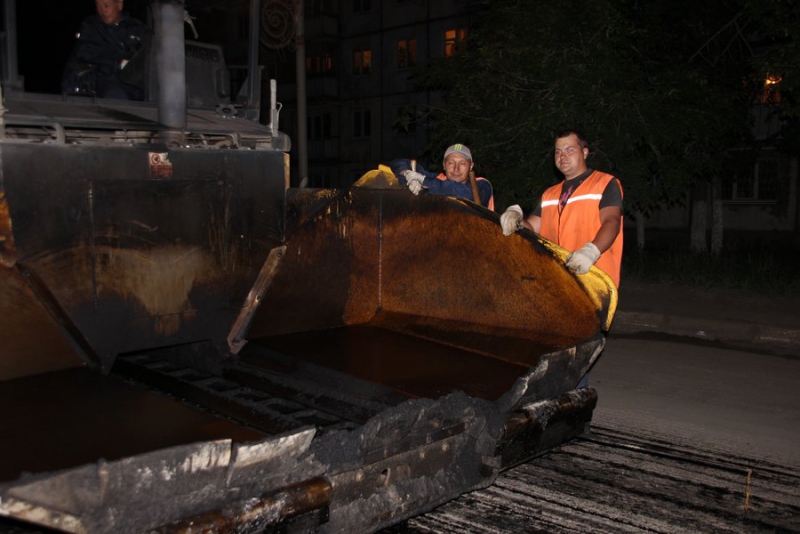 Валерий Радаев призвал дорожных рабочих не создавать пробки в Саратове