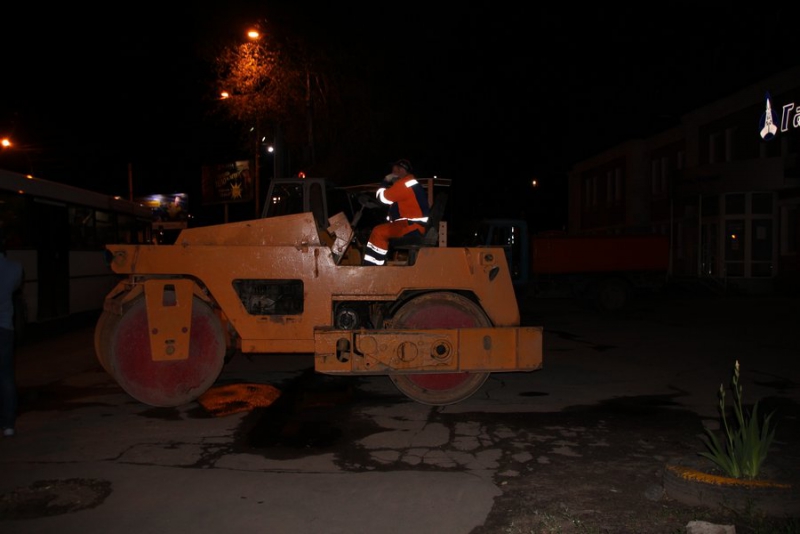 Валерий Радаев призвал дорожных рабочих не создавать пробки в Саратове