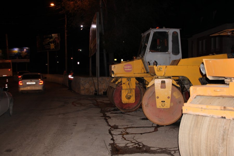 Валерий Радаев призвал дорожных рабочих не создавать пробки в Саратове