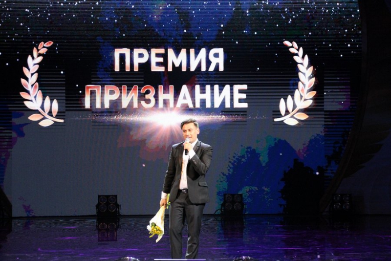 Руслану Алехно в ТЮЗе подпевал весь зал