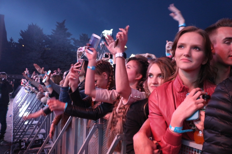 Фестиваль «Роза ветров» завершился праздничным салютом